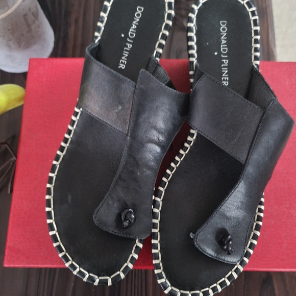 Slides - Picture 3 of 8